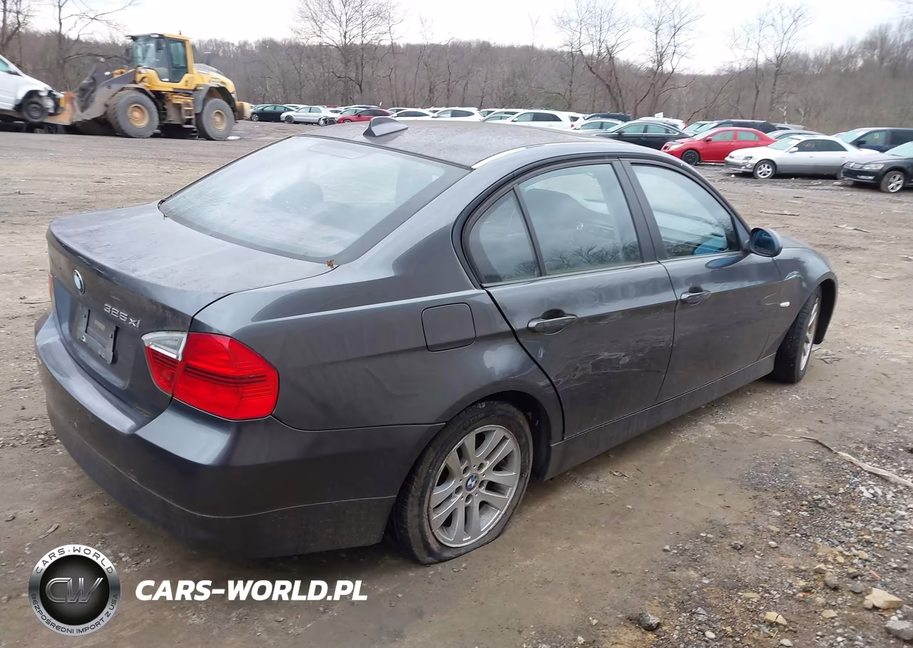 2006 BMW 325Xi VIN:WBAVD135X6KT79218 - 4