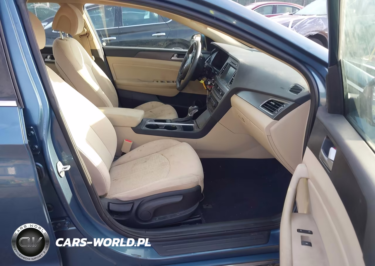 2017 Hyundai Sonata Sport VIN:5NPE34AF7HH478342 - 5