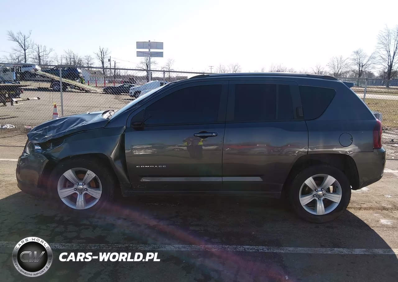 2017 Jeep Compass Latitude 4X4 VIN:1C4NJDEB9HD191975 - 14