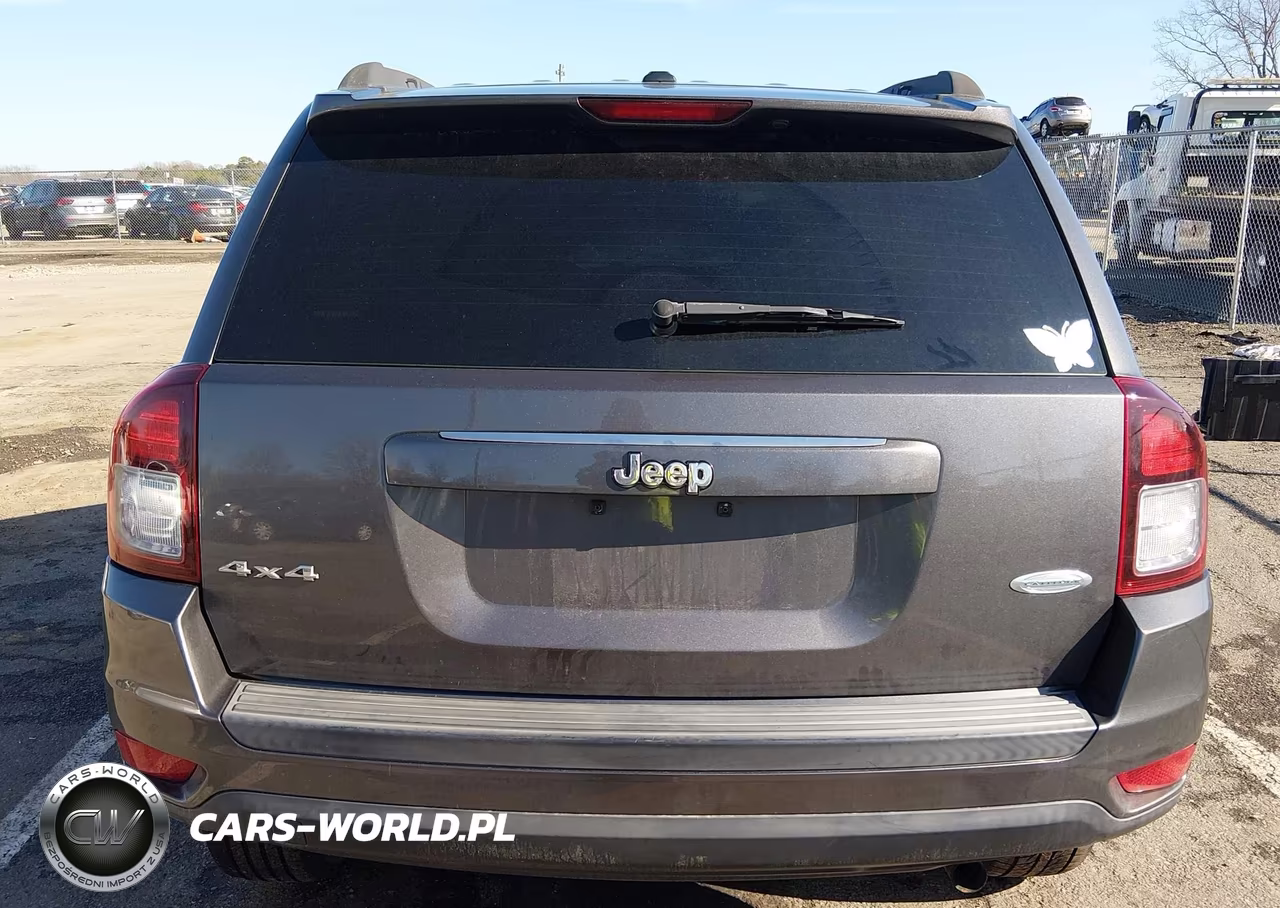 2017 Jeep Compass Latitude 4X4 VIN:1C4NJDEB9HD191975 - 16