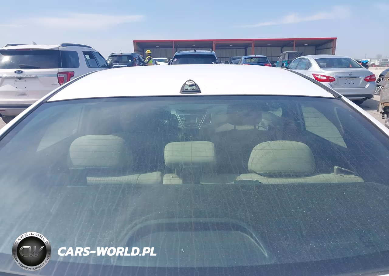 2016 Hyundai Elantra Value Edition VIN:5NPDH4AE8GH675958 - 17