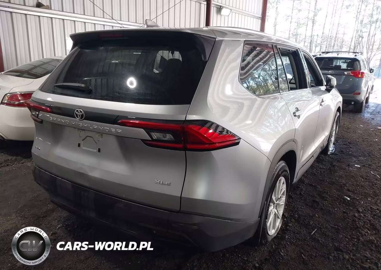 2024 Toyota Grand Highlander Xle VIN:5TDAAAB54RS019841 - 4