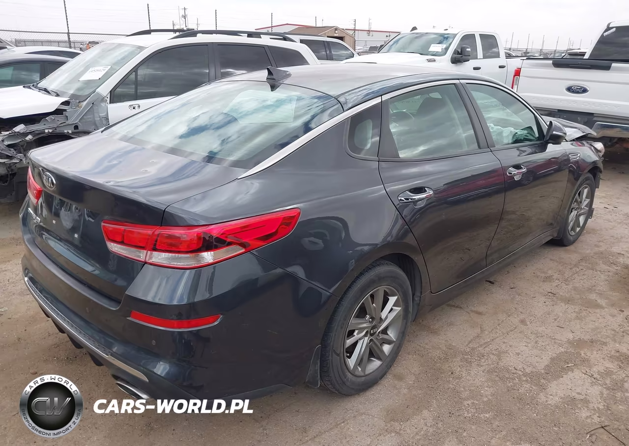 2019 Kia Optima Lx VIN:5XXGT4L39KG312757 - 4