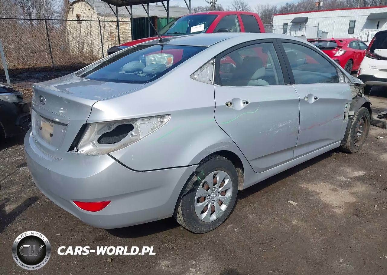 2015 Hyundai Accent Gls VIN:KMHCT4AE3FU821189 - 4
