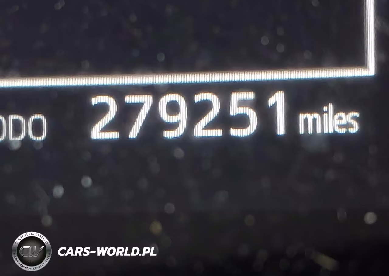 2020 Toyota Camry Le VIN:4T1C11AK4LU355388 - 15