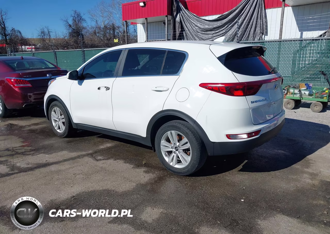 2018 Kia Sportage Lx VIN:KNDPM3AC1J7315539 - 3