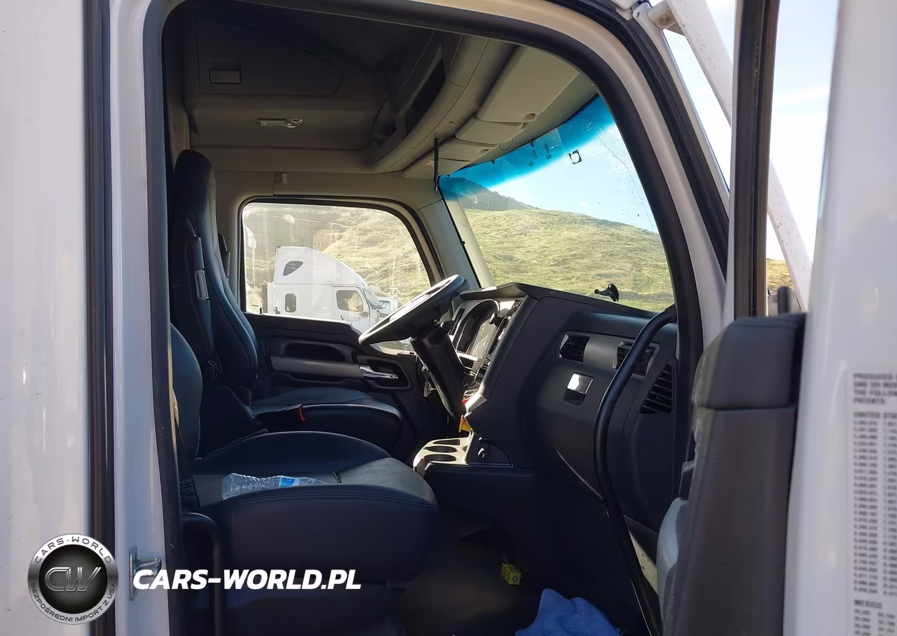 2024 Kenworth T680 VIN:1XKYD49X5RJ319534 - 5