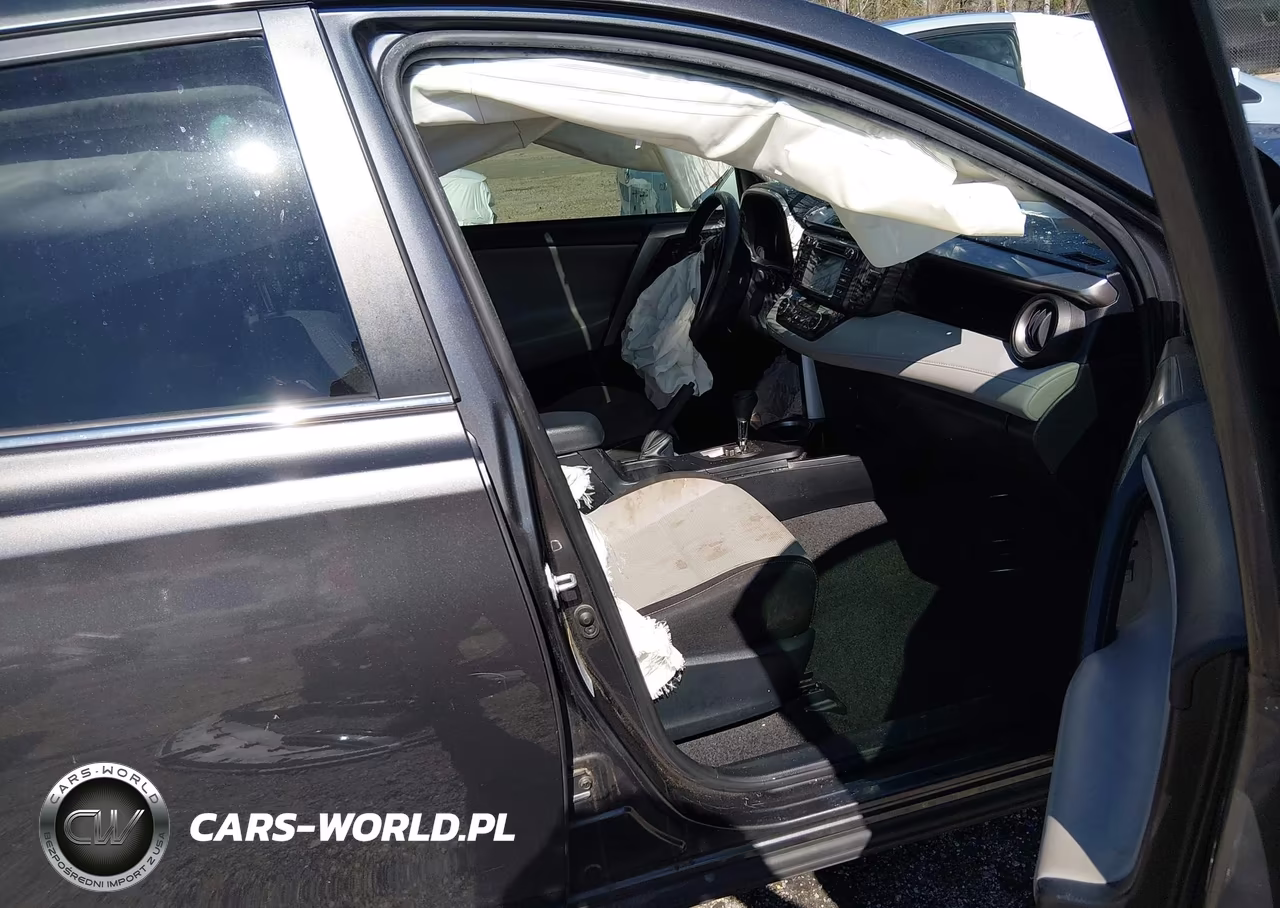 2018 Toyota Rav4 Xle VIN:JTMWFREV7JJ190649 - 5