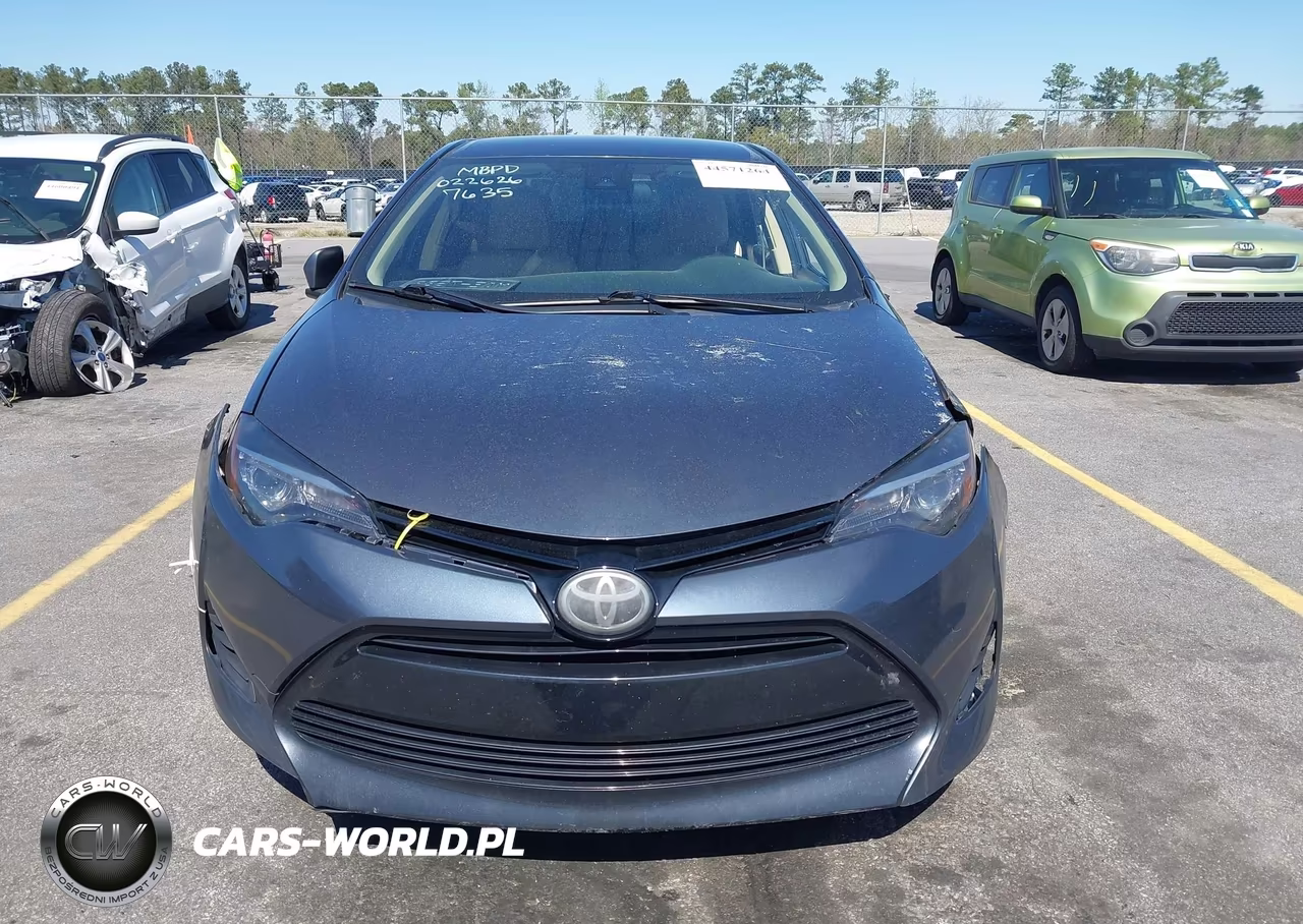 2019 Toyota Corolla Le VIN:2T1BURHE5KC217635 - 12