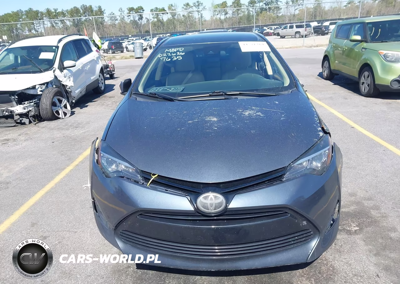 2019 Toyota Corolla Le VIN:2T1BURHE5KC217635 - 17