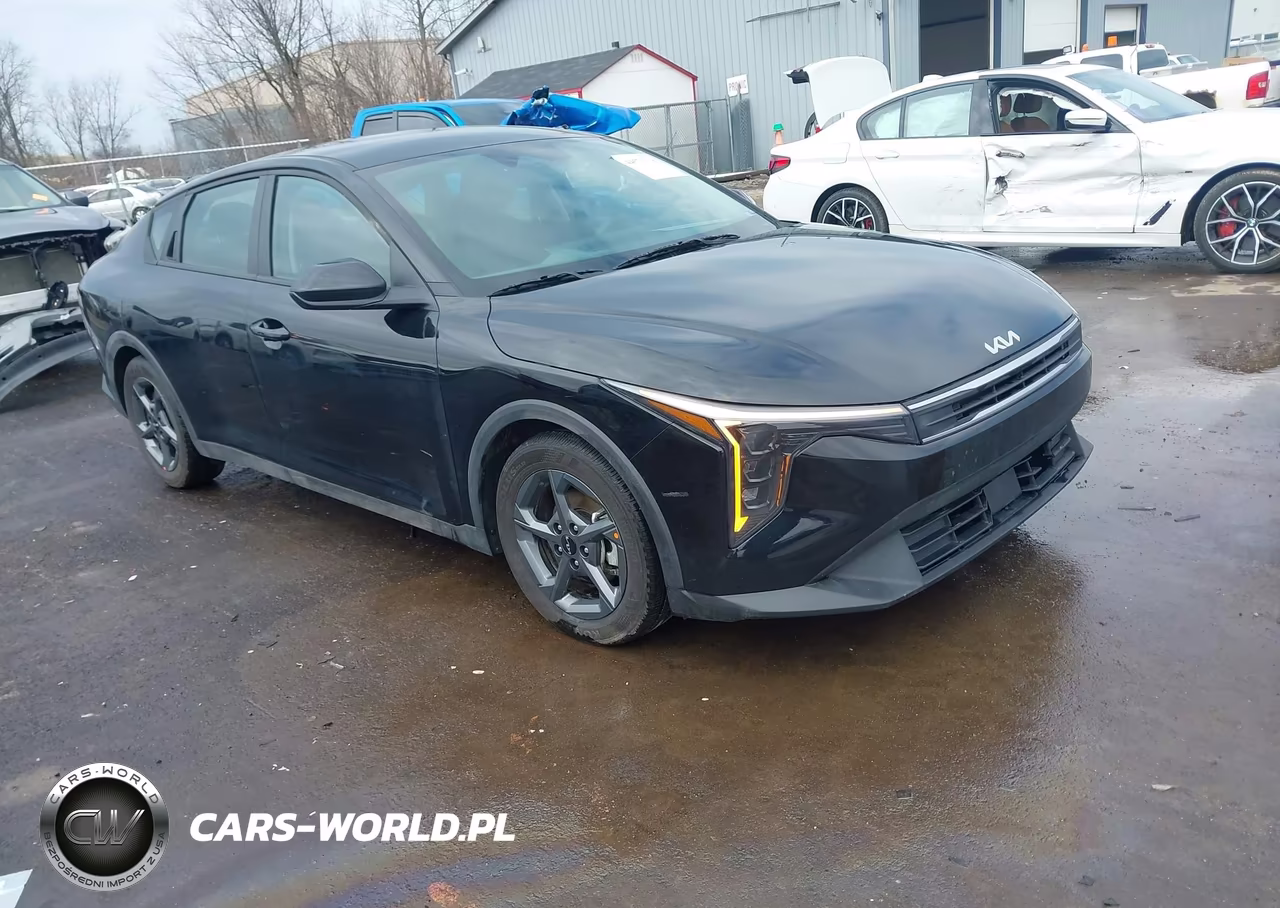 2025 Kia K4 Lxs