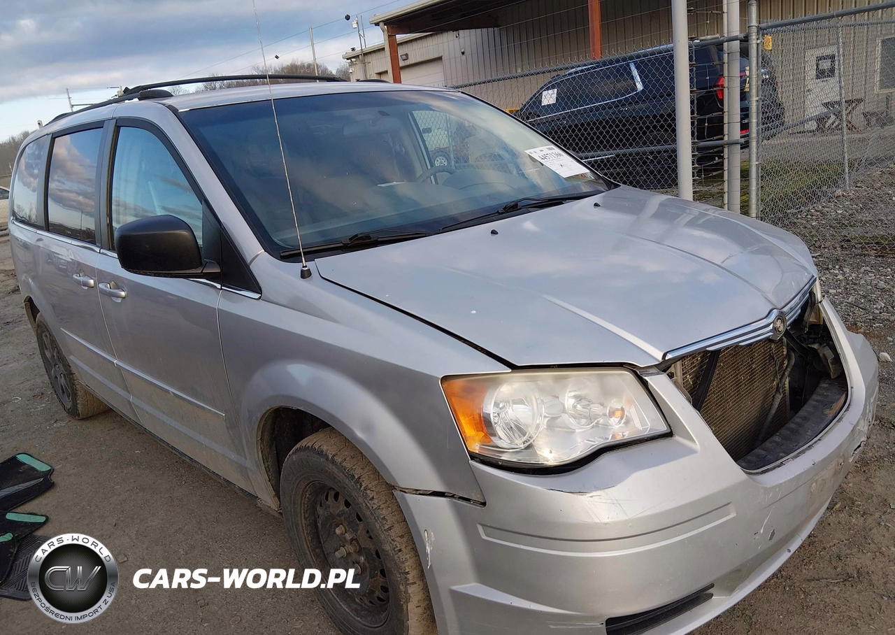 2010 Chrysler Town & Country Lx