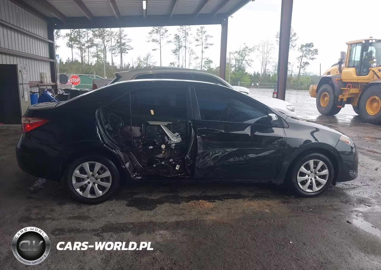 2019 Toyota Corolla Le VIN:5YFBURHE2KP900523 - 12