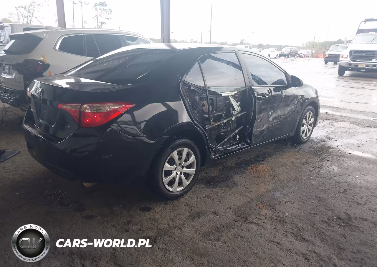2019 Toyota Corolla Le VIN:5YFBURHE2KP900523 - 4