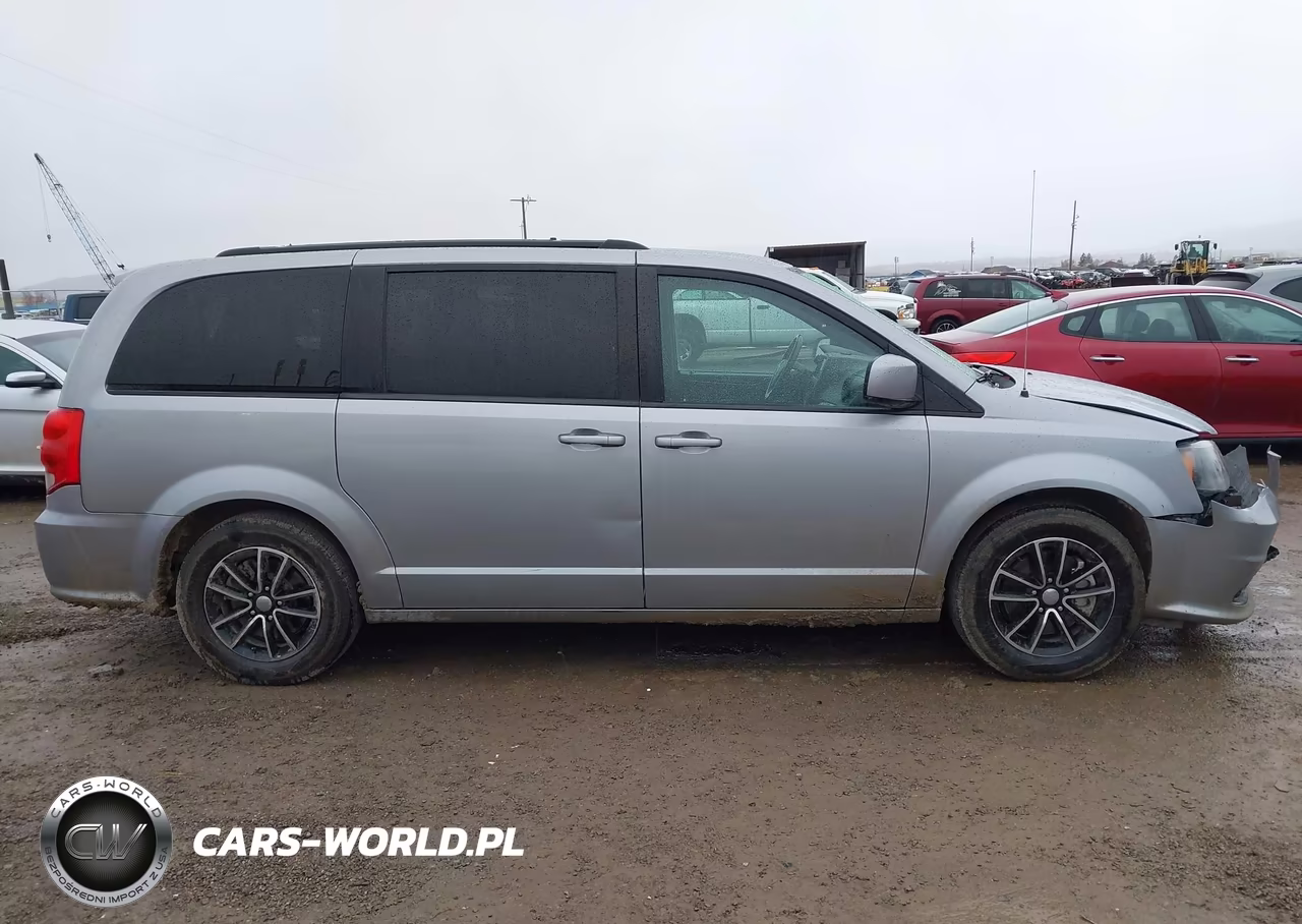 2018 Dodge Grand Caravan Gt VIN:2C4RDGEG0JR199908 - 13