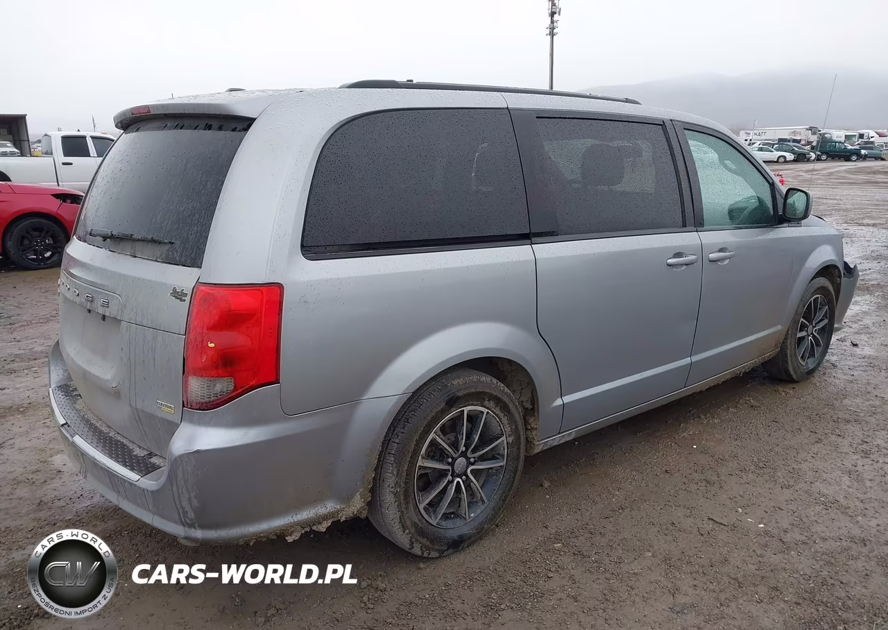 2018 Dodge Grand Caravan Gt VIN:2C4RDGEG0JR199908 - 4