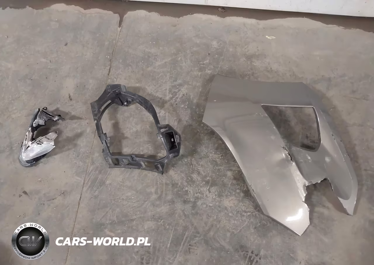2019 Chevrolet Equinox Premier VIN:3GNAXXEV1KS568063 - 12