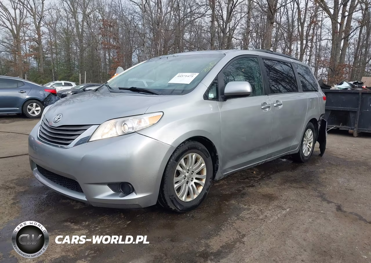 2014 Toyota Sienna Xle V6 8 Passenger VIN:5TDYK3DC4ES456803 - 2