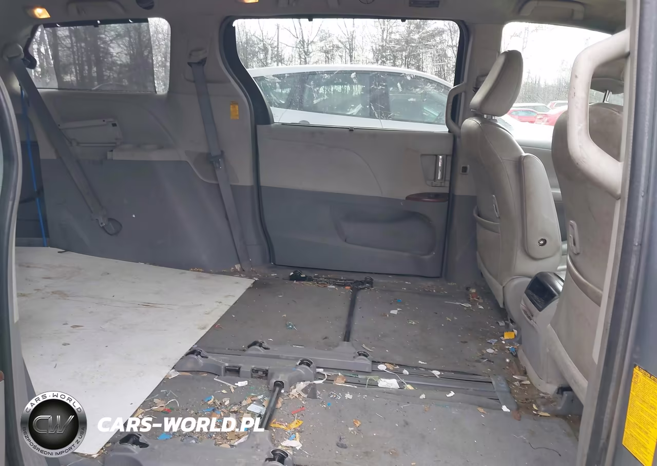 2014 Toyota Sienna Xle V6 8 Passenger VIN:5TDYK3DC4ES456803 - 8