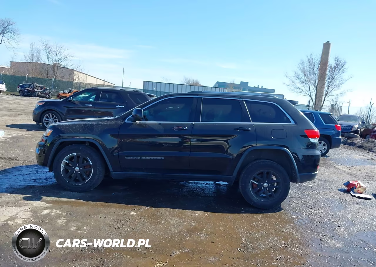 2017 Jeep Grand Cherokee Laredo 4X4 VIN:1C4RJFAG8HC682851 - 15