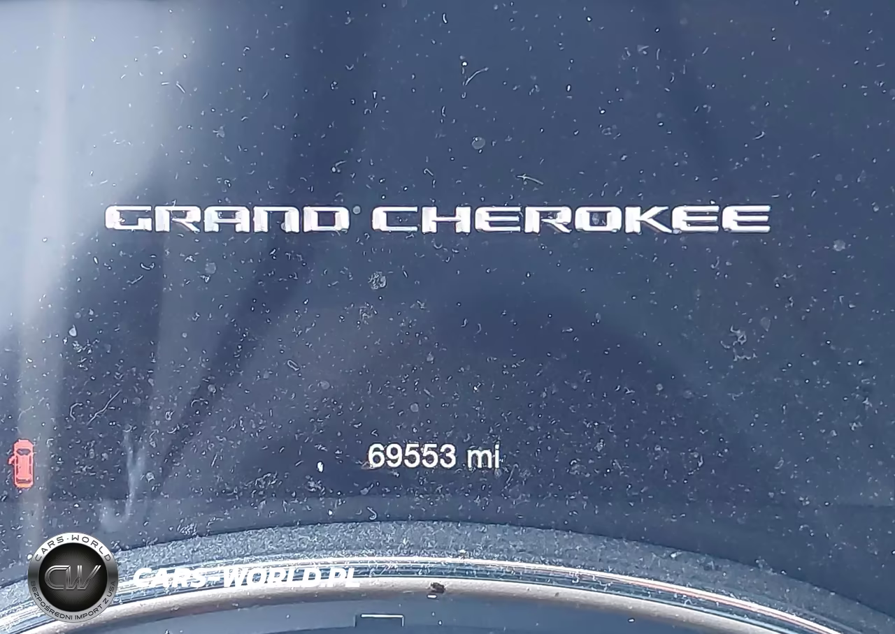 2017 Jeep Grand Cherokee Laredo 4X4 VIN:1C4RJFAG8HC682851 - 16