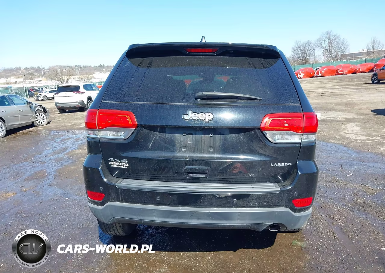 2017 Jeep Grand Cherokee Laredo 4X4 VIN:1C4RJFAG8HC682851 - 17