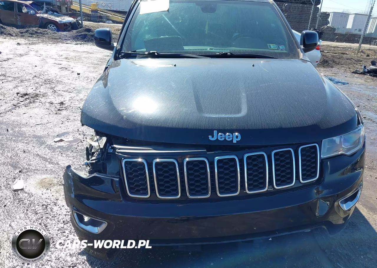 2017 Jeep Grand Cherokee Laredo 4X4 VIN:1C4RJFAG8HC682851 - 6