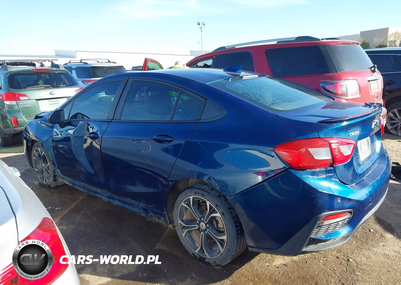 2019 Chevrolet Cruze Lt VIN:1G1BE5SM1K7129083 - 14