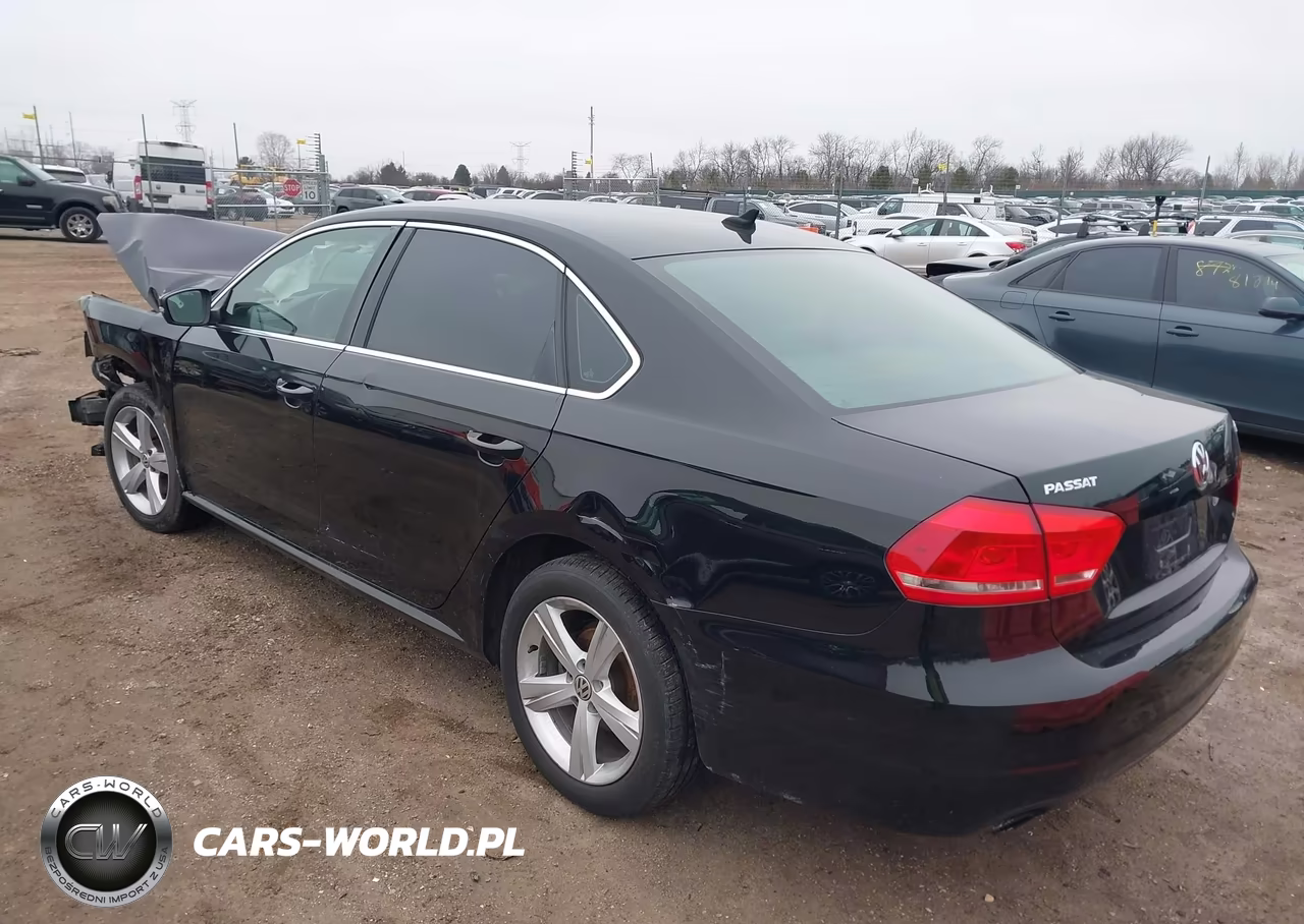 2015 Volkswagen Passat 1.8T Se VIN:1VWBS7A31FC003353 - 3