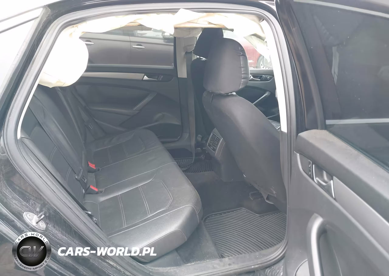 2015 Volkswagen Passat 1.8T Se VIN:1VWBS7A31FC003353 - 8