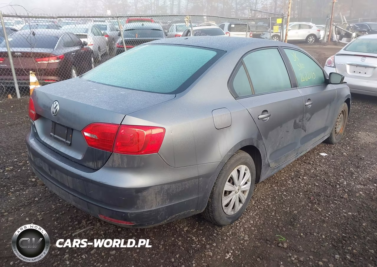 2011 Volkswagen Jetta 2.0L S VIN:3VW2K7AJ9BM308316 - 4