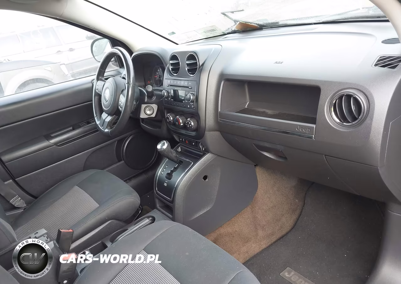 2013 Jeep Compass Latitude VIN:1C4NJDEB8DD248841 - 5