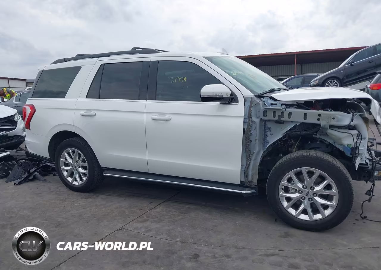 2021 Ford Expedition Xlt VIN:1FMJU1HT7MEA58690 - 14