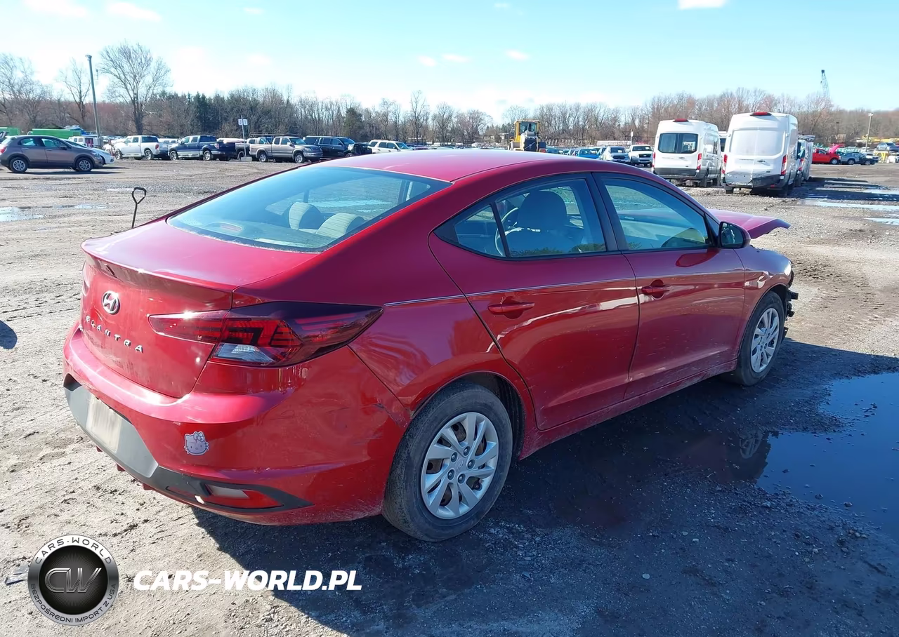 2019 Hyundai Elantra Se VIN:5NPD74LF1KH438262 - 4