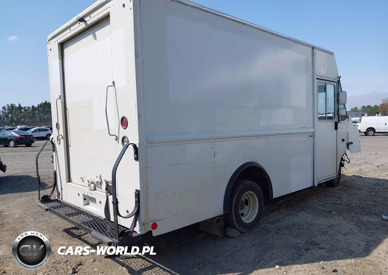 2021 Ford E-350 Stripped VIN:1FC3E3KN6MDC36613 - 4