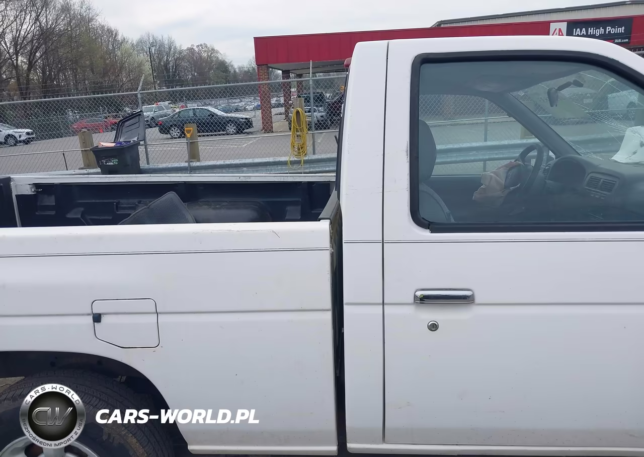 1997 Nissan 4X2 Truck Xe VIN:1N6SD11S5VC320968 - 8