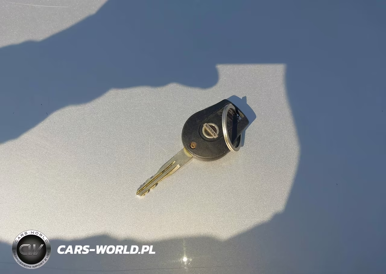 2018 Nissan Sentra S VIN:3N1AB7AP6JY291472 - 11