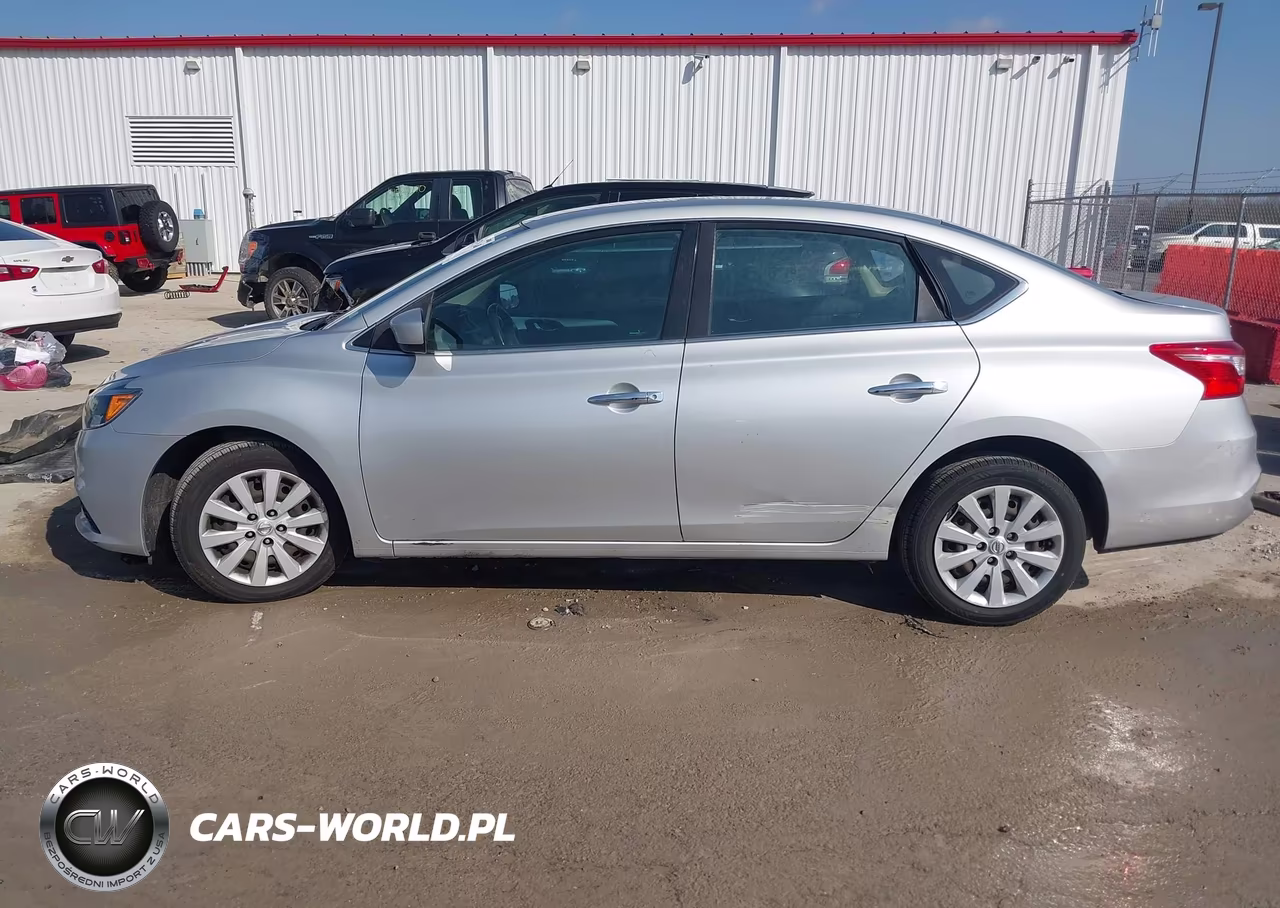 2018 Nissan Sentra S VIN:3N1AB7AP6JY291472 - 15