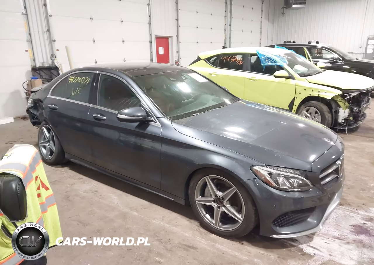 2015 Mercedes-Benz C 400 4Matic