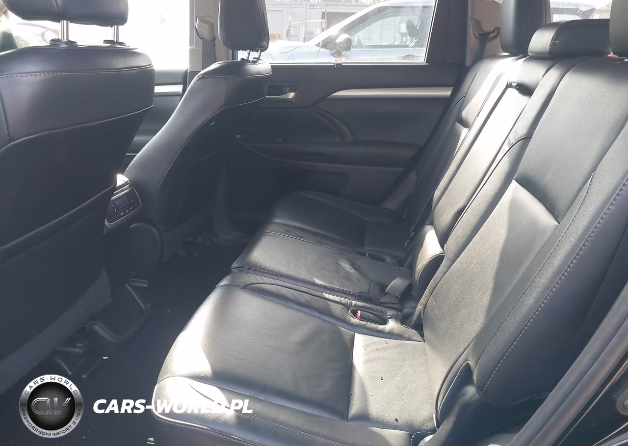 2017 Toyota Highlander Xle VIN:5TDJZRFH7HS473625 - 8
