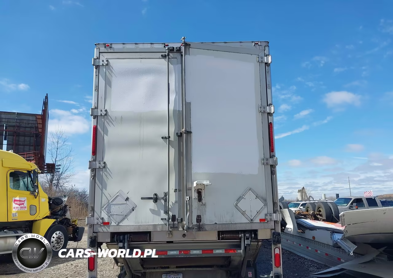 2015 Freightliner Cascadia 113 VIN:1FVAGADV7FLGE1040 - 15
