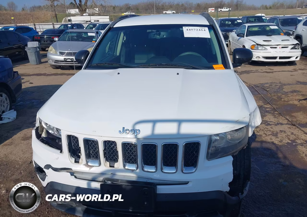 2016 Jeep Compass Sport VIN:1C4NJCBA4GD525561 - 12