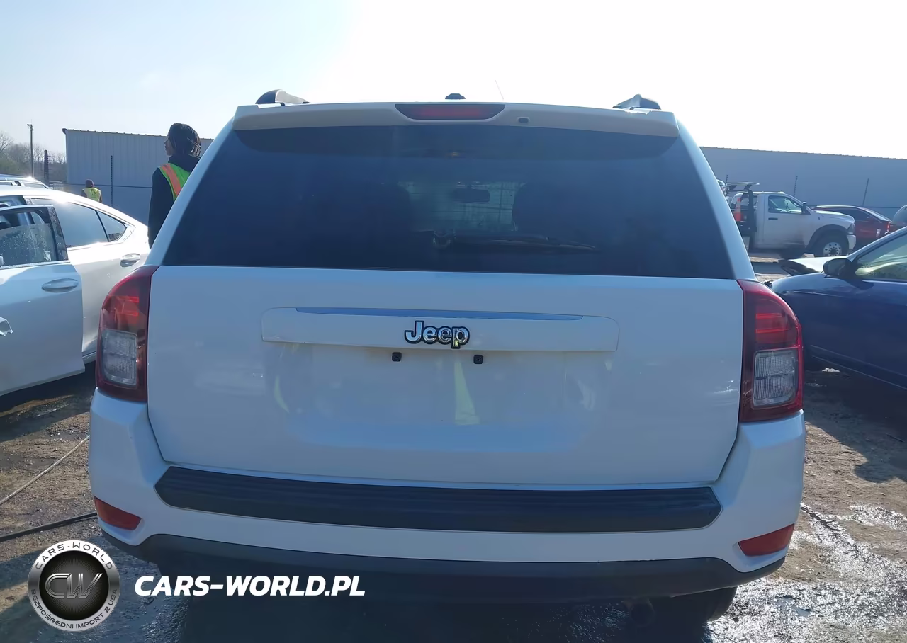 2016 Jeep Compass Sport VIN:1C4NJCBA4GD525561 - 16