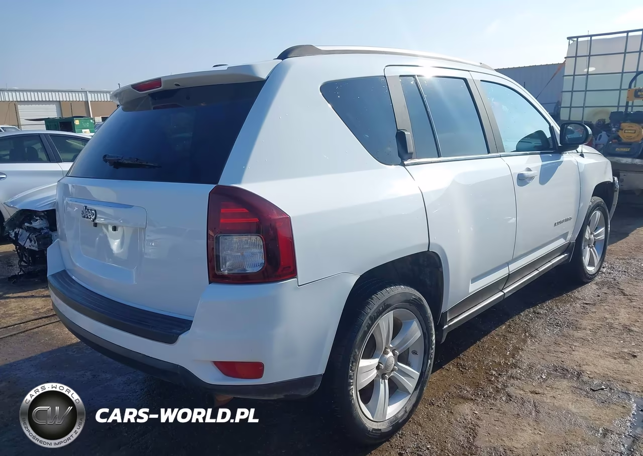 2016 Jeep Compass Sport VIN:1C4NJCBA4GD525561 - 4