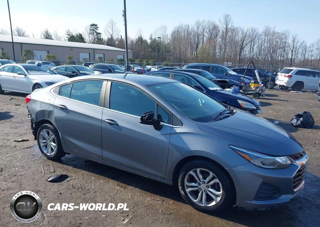 2019 Chevrolet Cruze Lt – zdjęcie 1 z 16