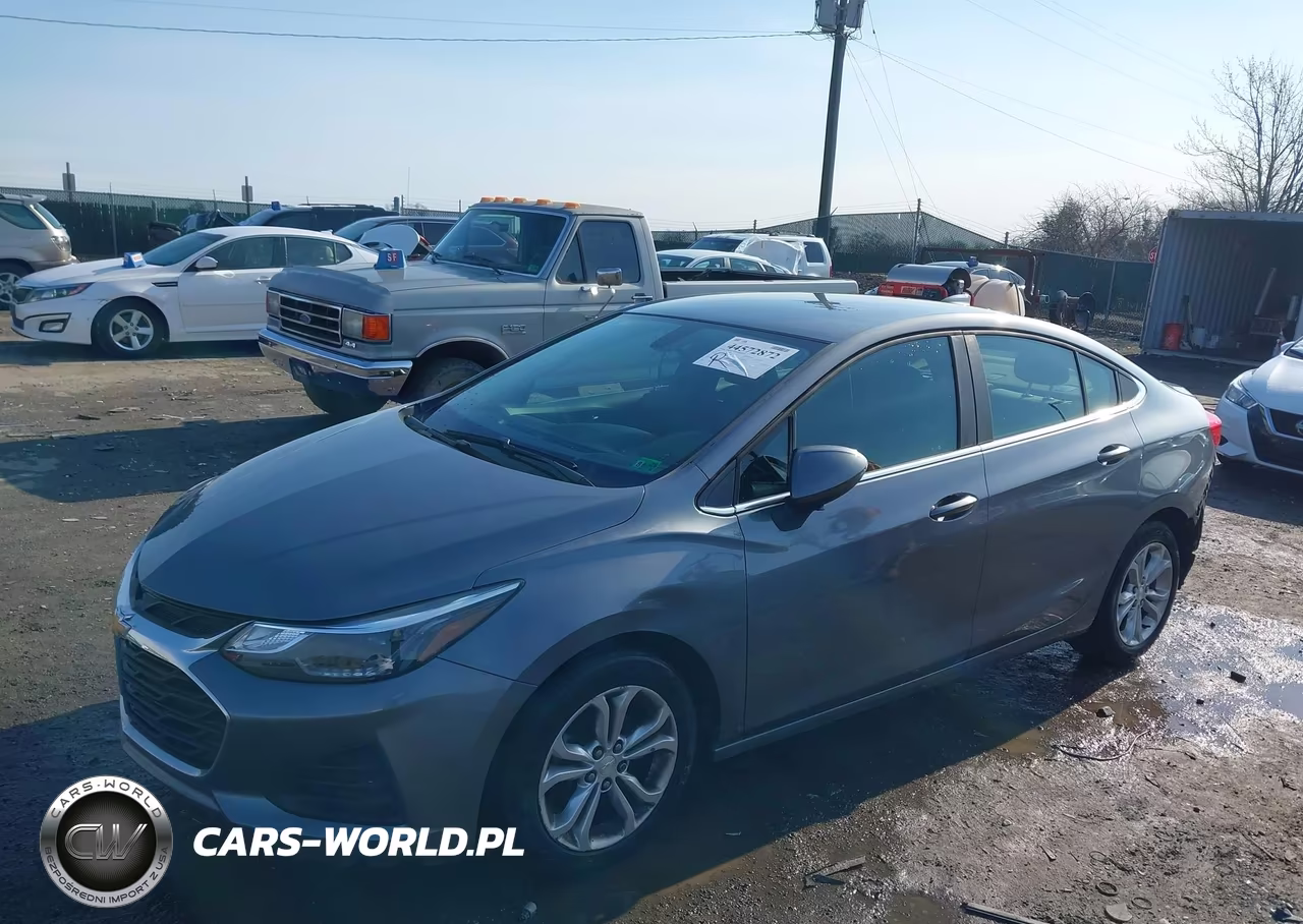 2019 Chevrolet Cruze Lt VIN:1G1BE5SMXK7139045 - 2