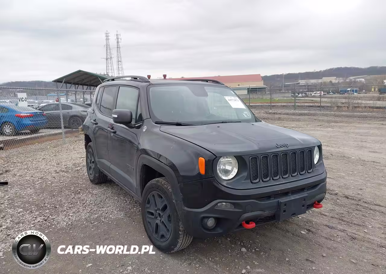 2017 Jeep Renegade Deserthawk 4X4