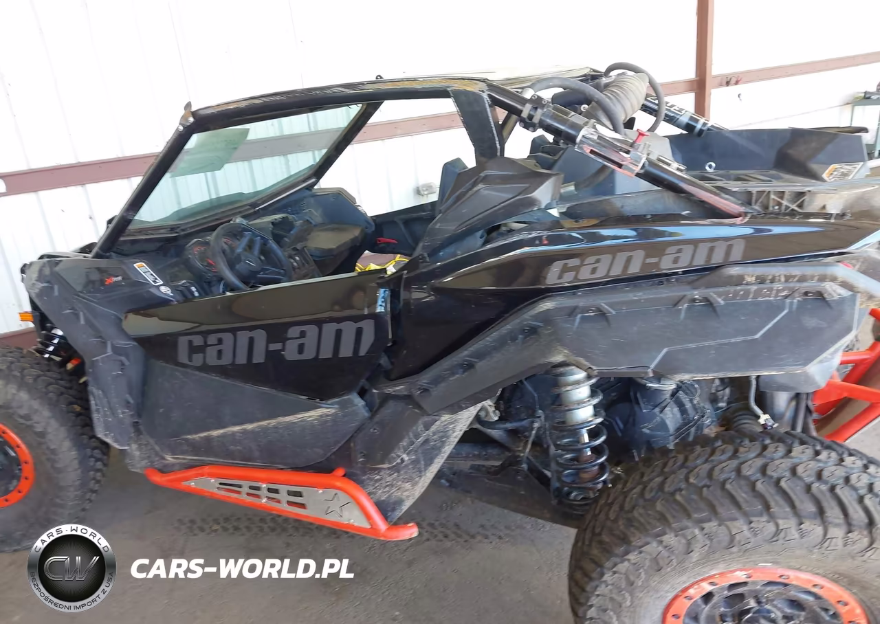 2018 Can-Am Maverick X3 X Rs Turbo R VIN:3JBVXAW25JK000363 - 14