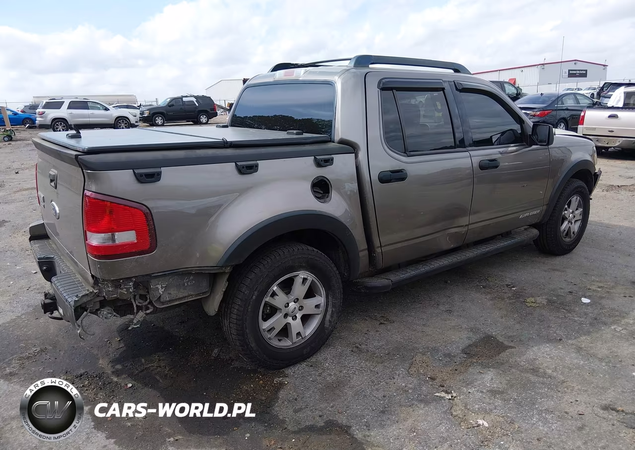 2007 Ford Explorer Sport Trac Xlt VIN:1FMEU31K67UA12504 - 4