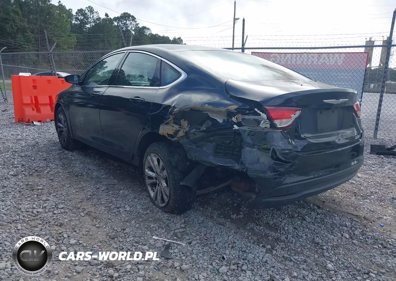 2016 Chrysler 200 Touring VIN:1C3CCCFB4GN196346 - 3
